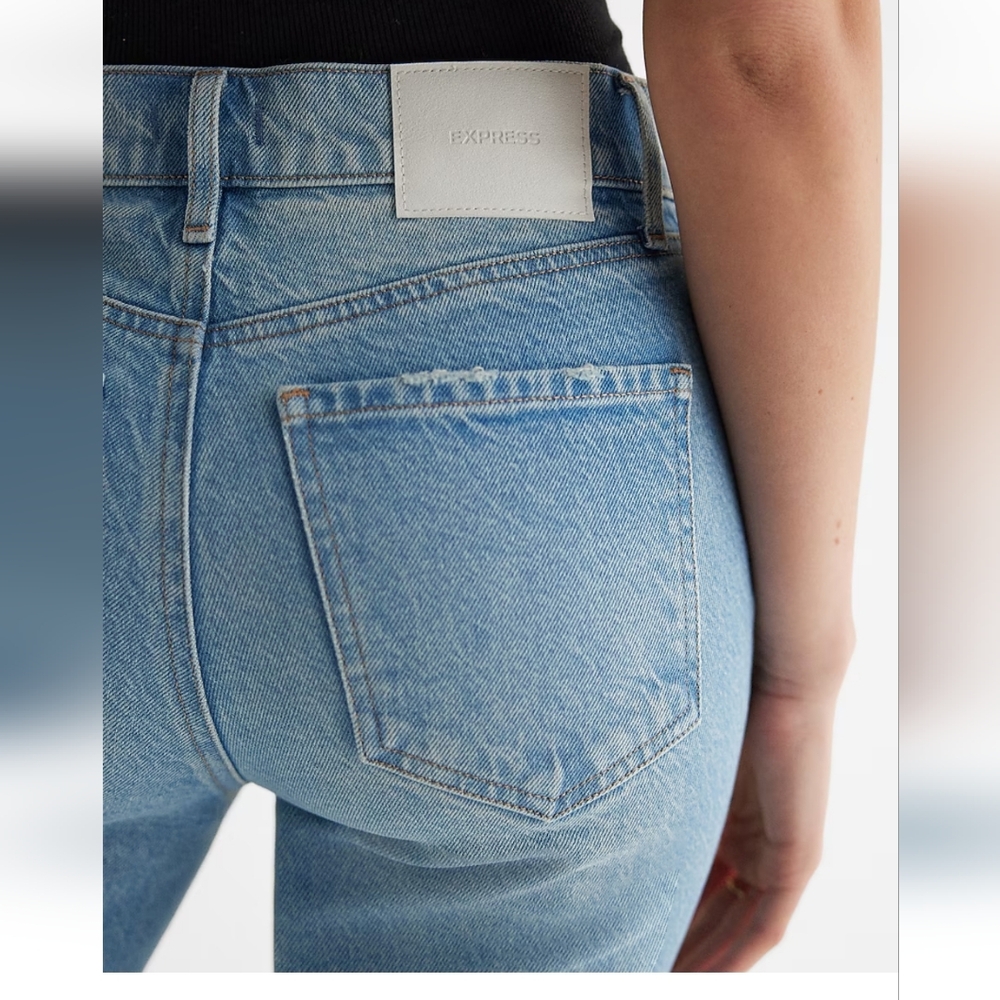 ✨️NWT✨️ Size 12 Petite Express '70's Flare Midrise Jeans - Picture 3 of 6